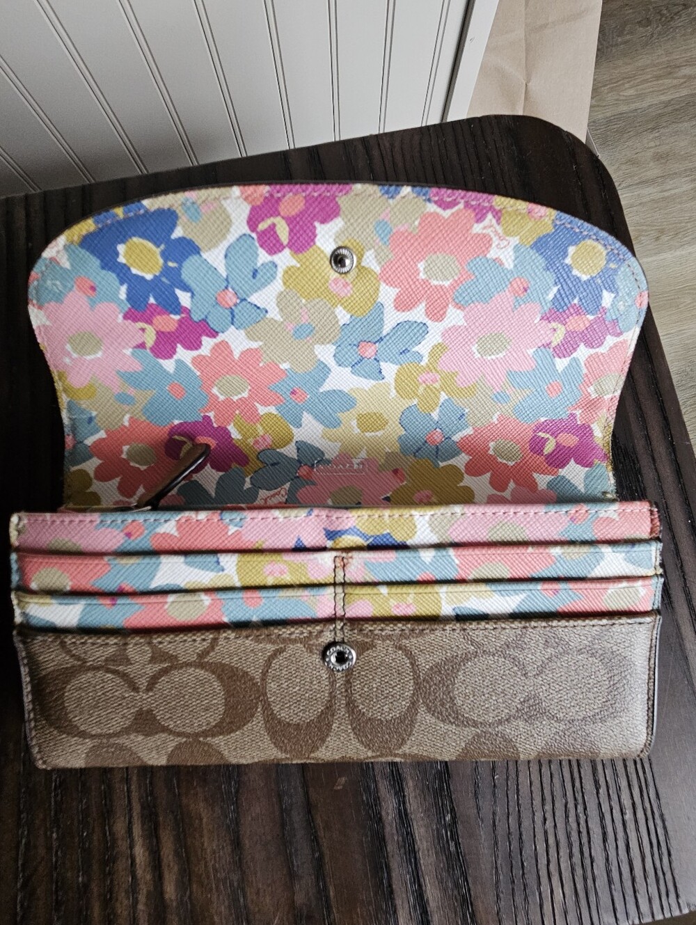 COACH Peyton Signature Slim Envelope Wallet w/ Floral Pouch Insert - Picture 3 of 13